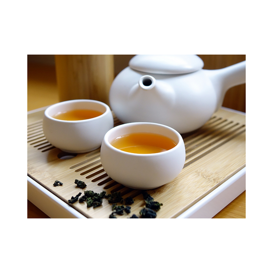 How does tea affect diabetes control?